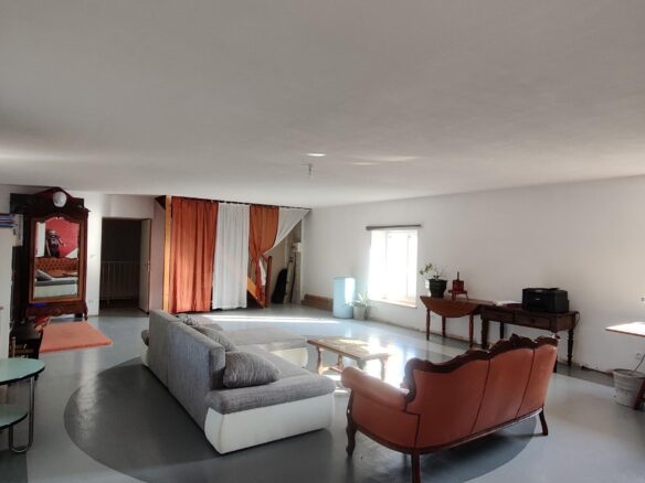 Urgent et rare  ferme renovee