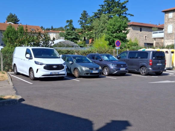 Prox mornant charme et espace pour cette maison de village avec piece atelier attenante