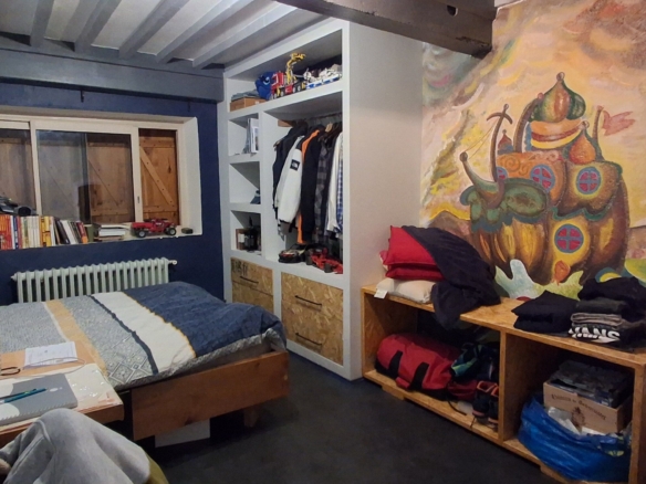 Prox mornant charme et espace pour cette maison de village avec piece atelier attenante