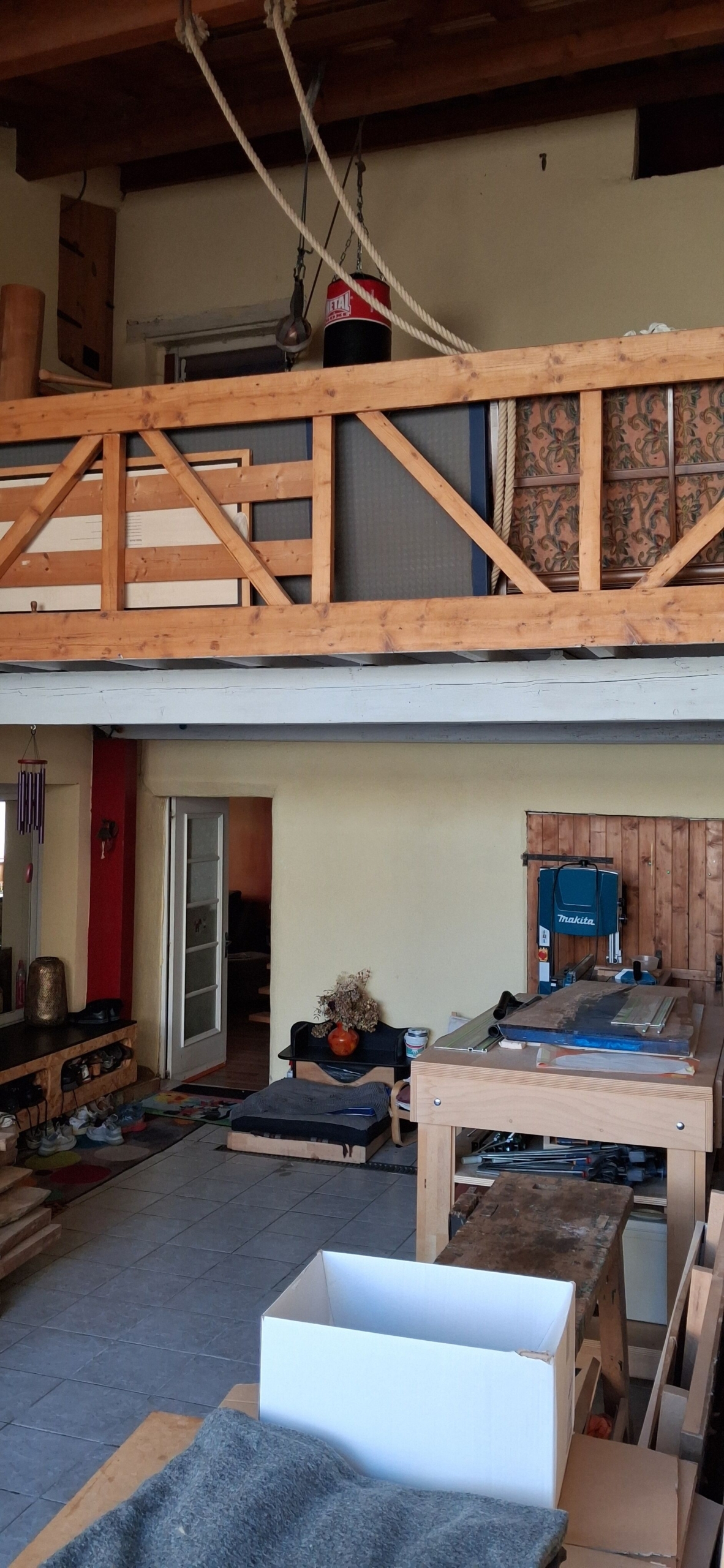 Prox mornant charme et espace pour cette maison de village avec piece atelier attenante