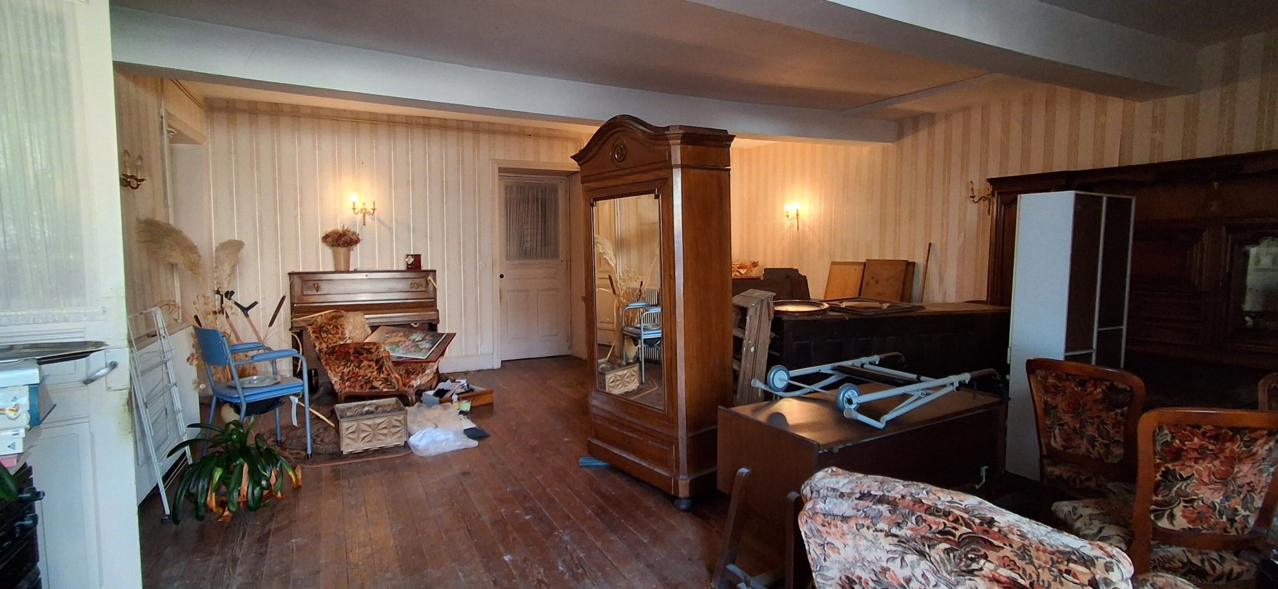 Taluyers a 20′ de lyon, ensemble immobilier a renover et diviser, sur 1000m² de terrain