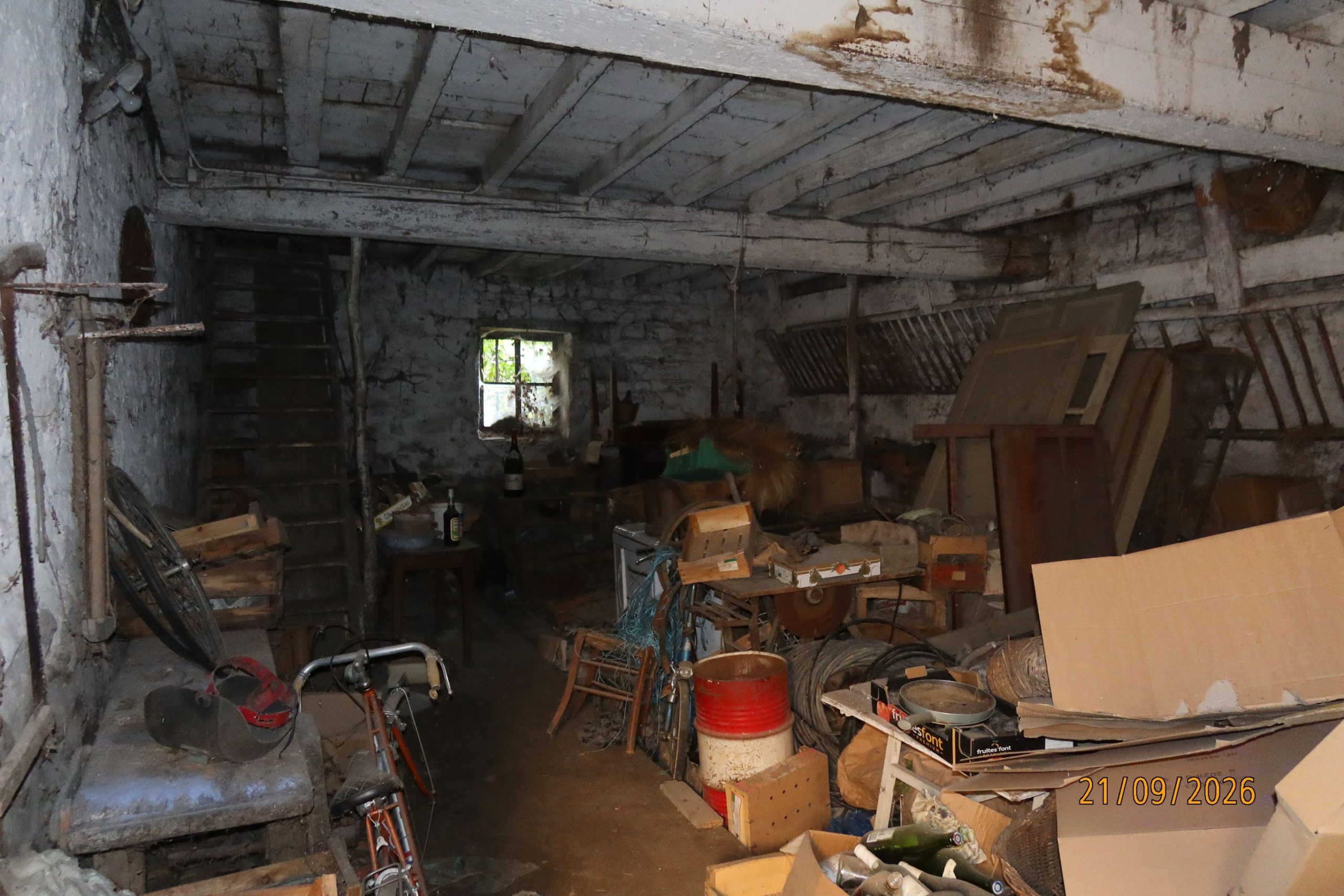Taluyers a 20′ de lyon, ensemble immobilier a renover et diviser, sur 1000m² de terrain