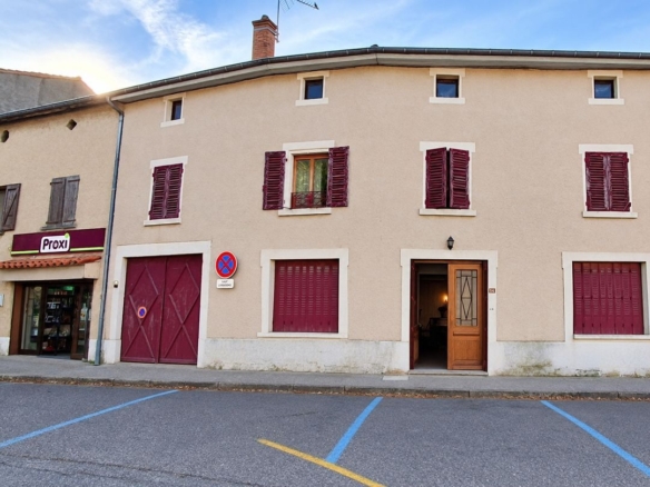 Taluyers a 20′ de lyon, ensemble immobilier a renover et diviser, sur 1000m² de terrain