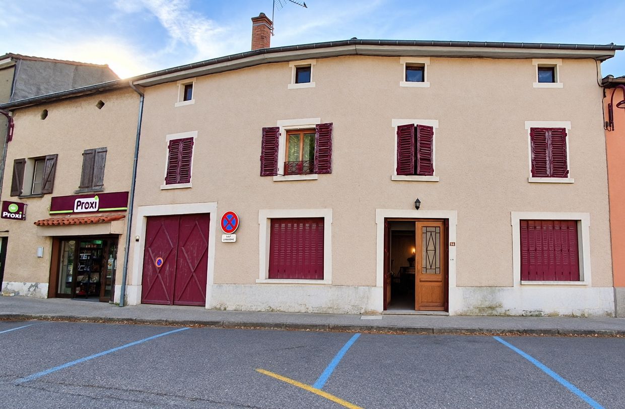 Taluyers a 20′ de lyon, ensemble immobilier a renover et diviser, sur 1000m² de terrain