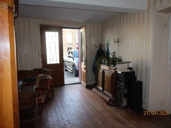 Taluyers a 20′ de lyon, ensemble immobilier a renover et diviser, sur 1000m² de terrain