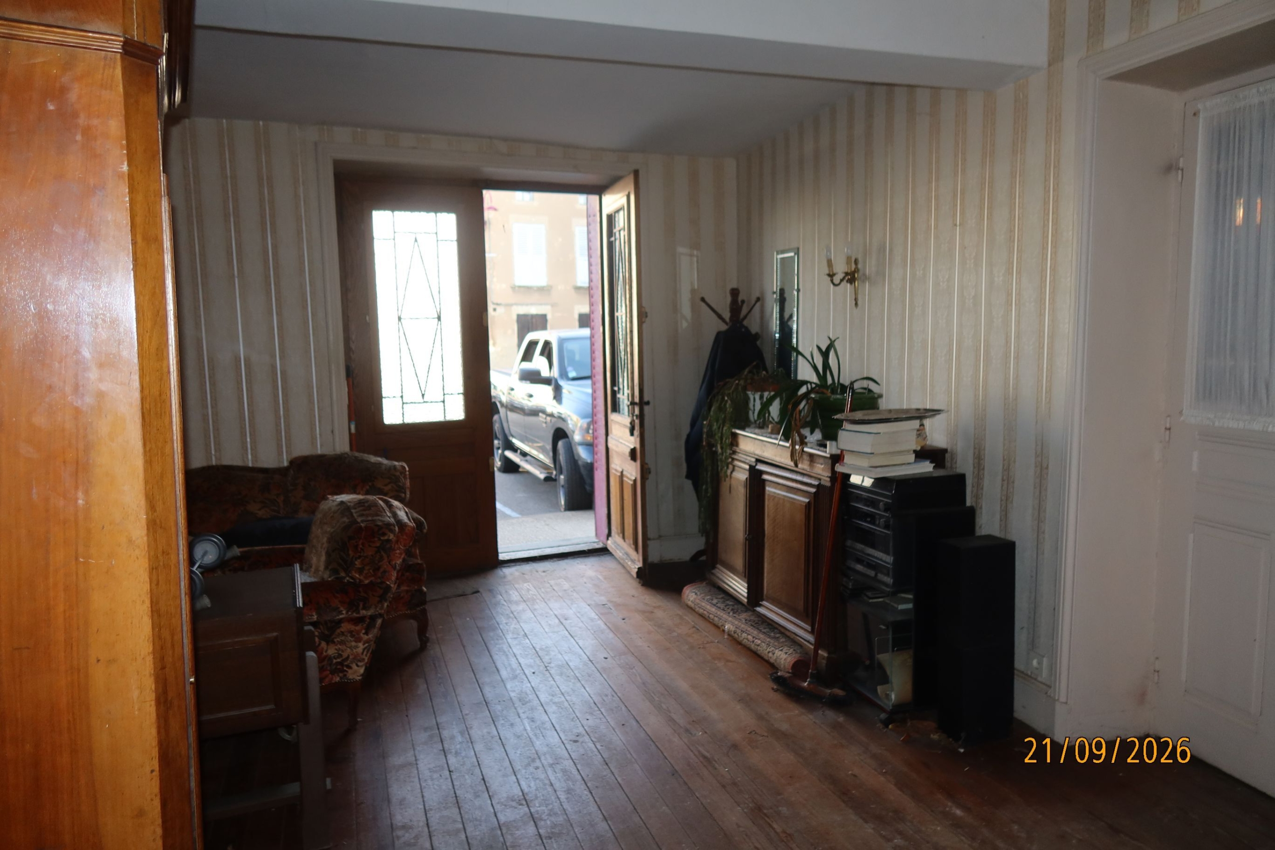 Taluyers a 20′ de lyon, ensemble immobilier a renover et diviser, sur 1000m² de terrain